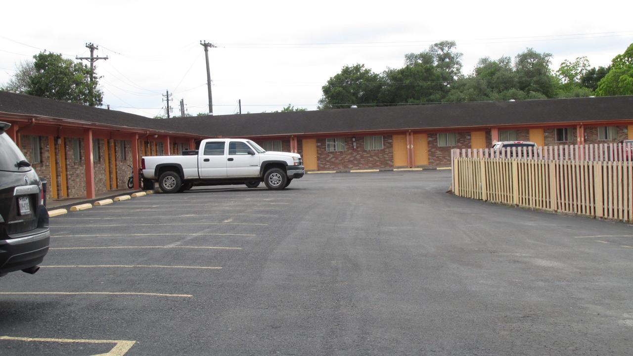 Sportsman'S Motel Eagle Lake Eksteriør bilde